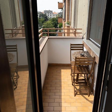 Elegante Bilocale In De Angeli - Piazzale Siena Apartment Милано Екстериор снимка