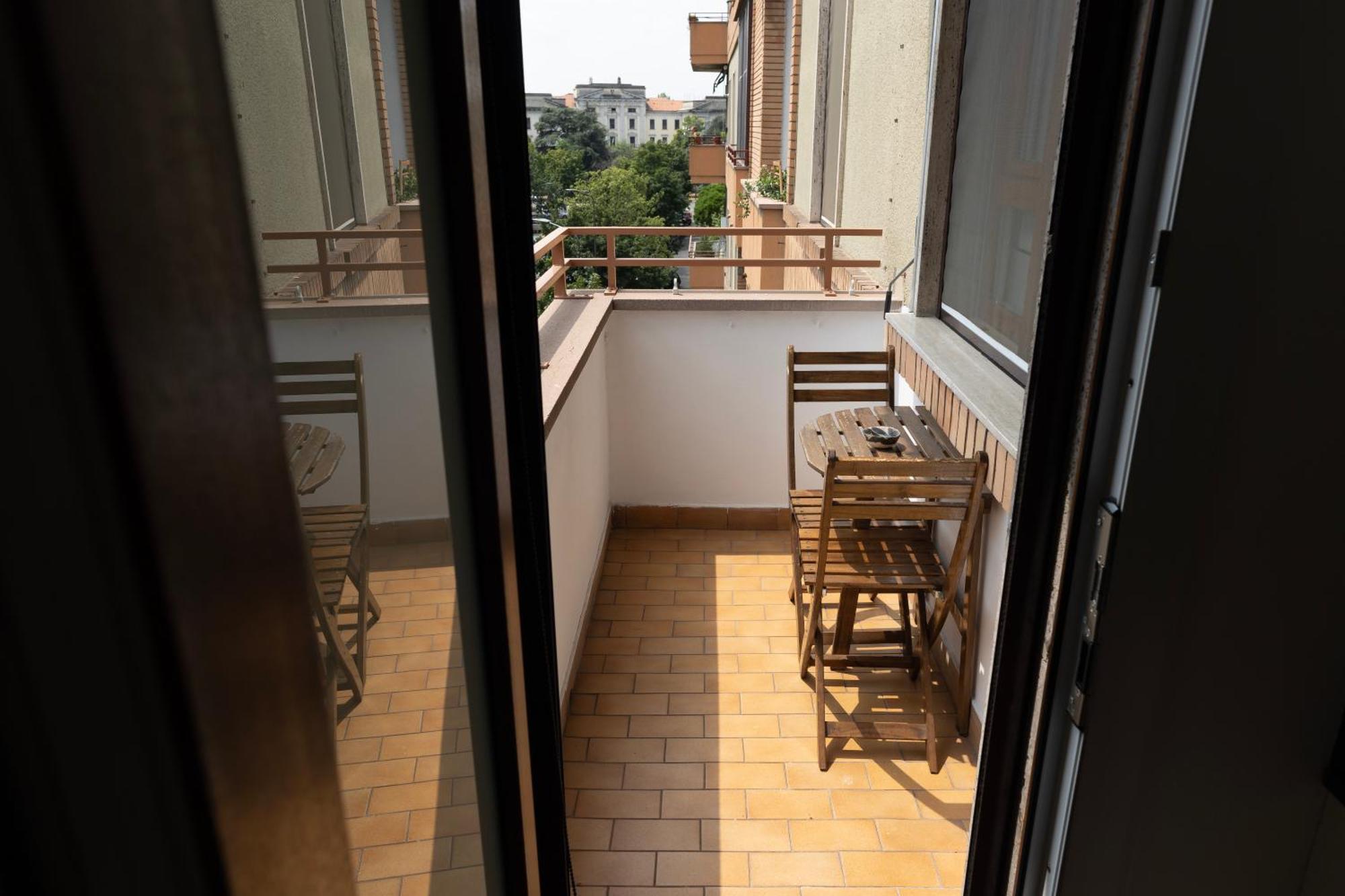 Elegante Bilocale In De Angeli - Piazzale Siena Apartment Милано Екстериор снимка